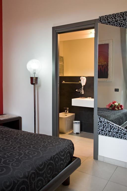 Hotel Crossing Roma 1 Zewnętrze zdjęcie
